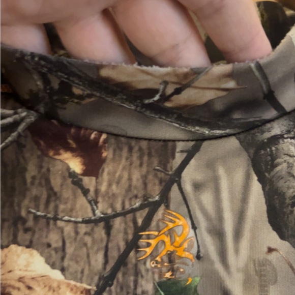 2 included Legendary Whitetails Camouflage long sleeve shirts cold weather gear - Picture 4 of 7